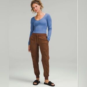•LULULEMON•  Dance Studio Mid-Rise Jogger Roasted Brown